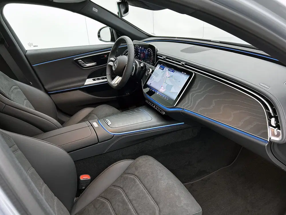 Mercedes-Benz E-Klasse 300 e Business Solution AMG uit 2026, foto 7