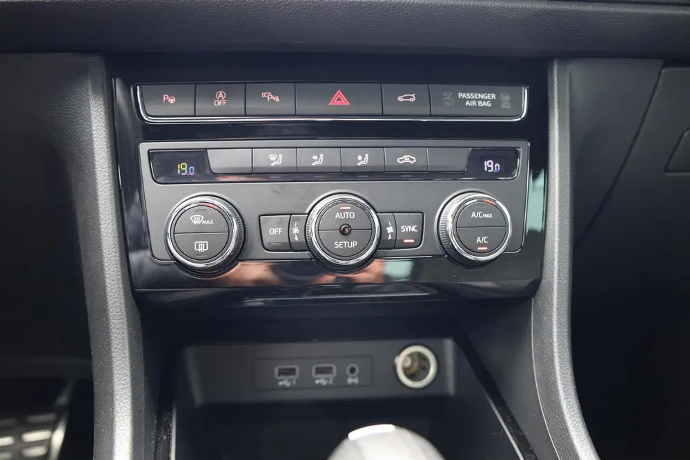 SEAT Ateca 1.5 TSI FR Business Intense uit 2019, foto 15