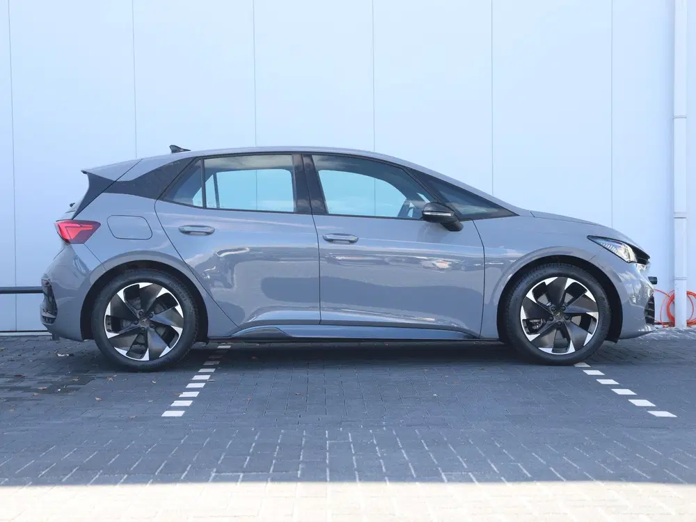 Cupra Born Essential Edition 204pk uit 2024, foto 2
