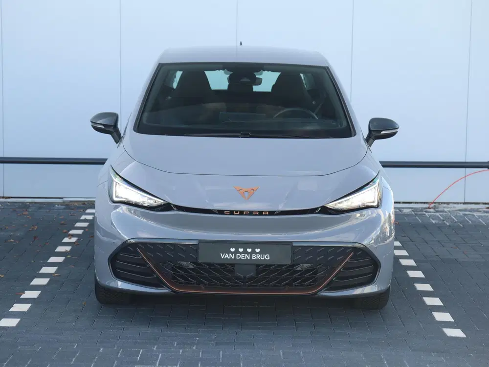 Cupra Born Essential Edition 204pk uit 2024, foto 4