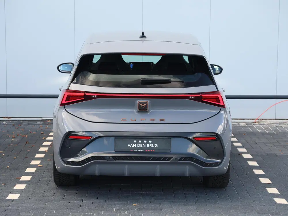 Cupra Born Essential Edition 204pk uit 2024, foto 6
