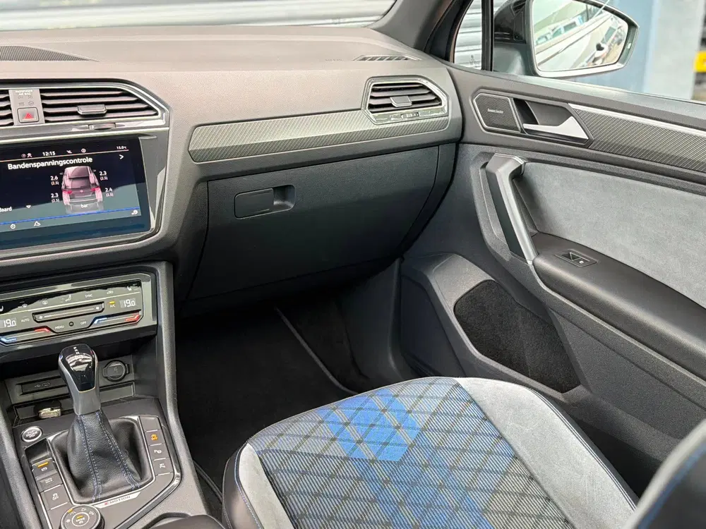 Volkswagen Tiguan 2.0 TSI R 75 Edition 4Motion Pano uit 2021, foto 13