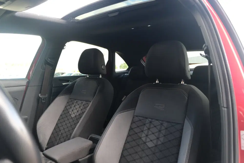 Volkswagen Taigo 1.0 TSI R-Line DSG Pano Navi Led Cam Virtu uit 2022, foto 4