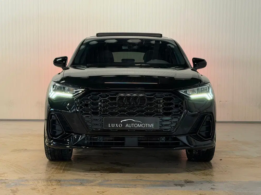 Audi Q3 45 TFSI e S Edition uit 2021, foto 4