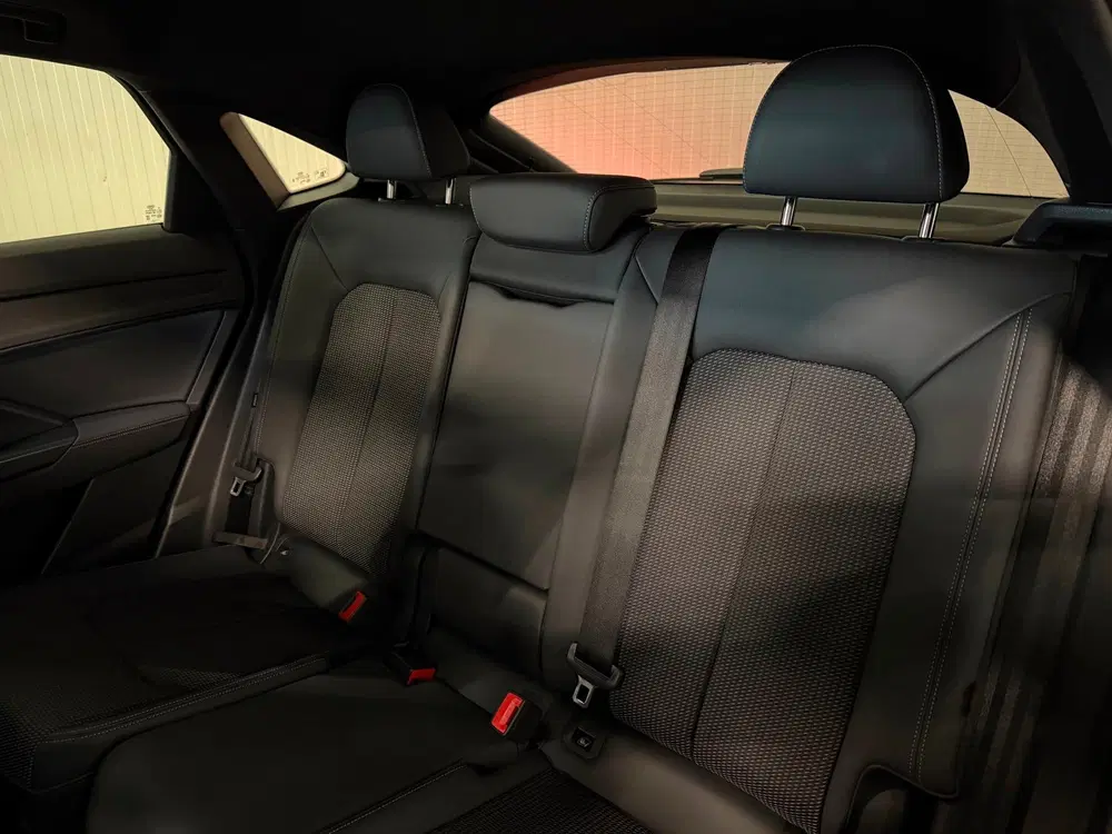 Audi Q3 45 TFSI e S Edition uit 2021, foto 7