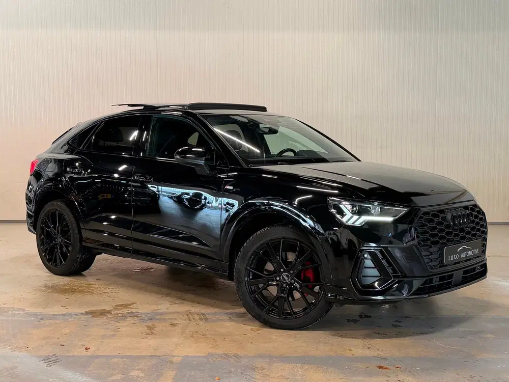 Audi Q3 45 TFSI e S Edition uit 2021, foto 8