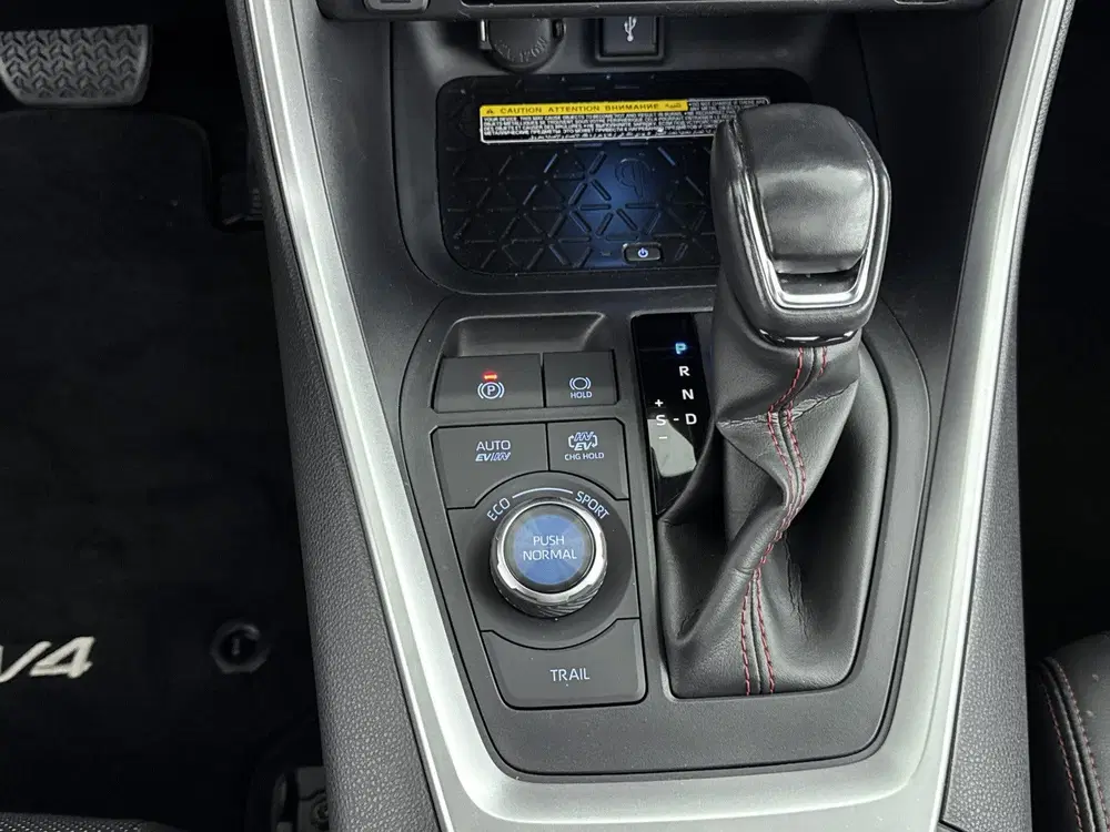Toyota RAV 4 2.5 Plug-in Hybrid AWD Bi-Tone Plus uit 2021, foto 11