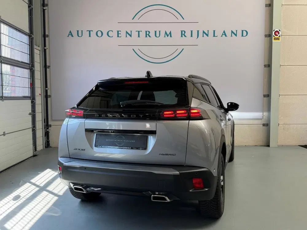 Peugeot 2008 1.2 Hybrid 145 GT Automaat uit 2025, foto 9