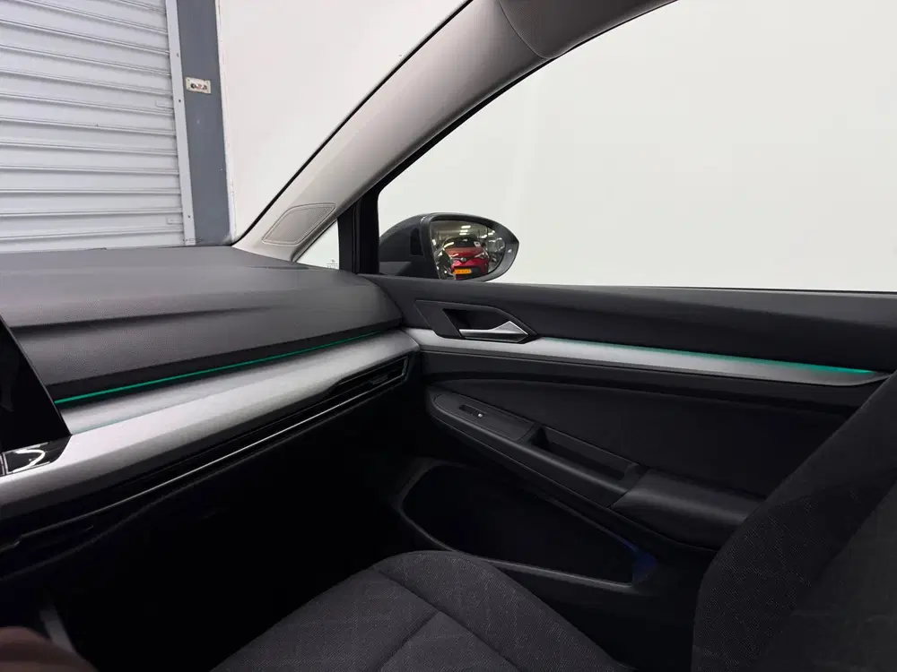 Volkswagen Golf 1.0 eTSI Life Business uit 2024, foto 11