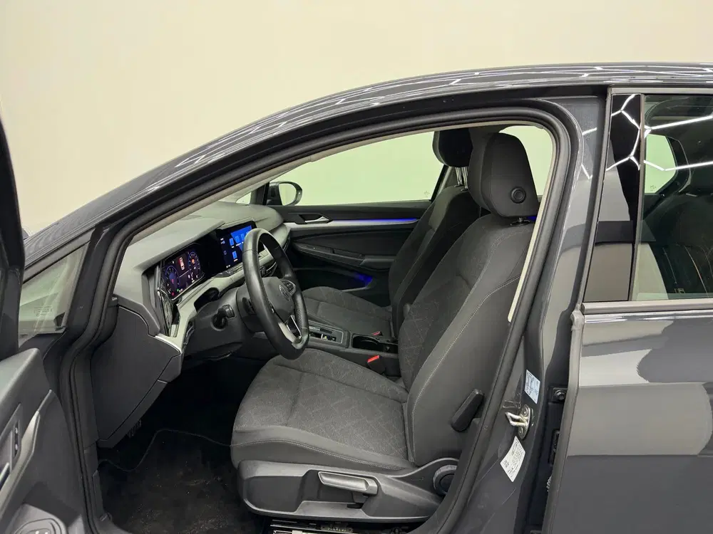Volkswagen Golf 1.0 eTSI Life Business uit 2024, foto 7