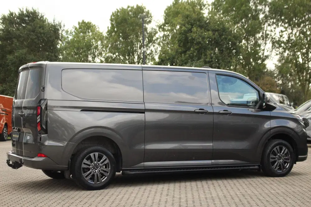 Ford Transit Custom 320 2.0TDCI 170pk L2H1 Limited uit 2024, foto 5