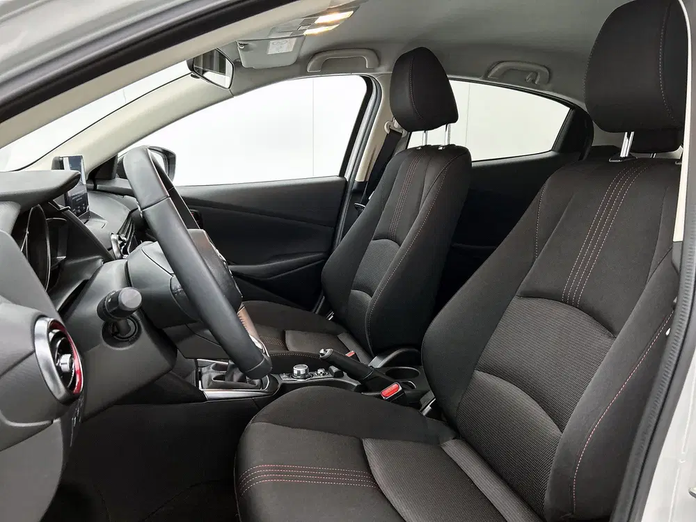 Mazda 2 1.5 e-SkyActiv-G 90 Homura uit 2025, foto 11