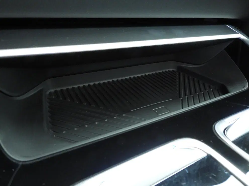 BMW 7-serie 750e xDrive uit 2024, foto 15