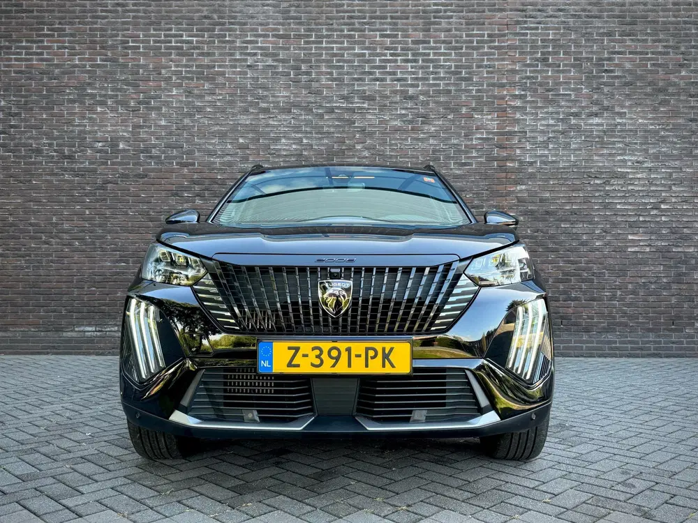 Peugeot 2008 PureTech 130 EAT8 GT uit 2024, foto 15