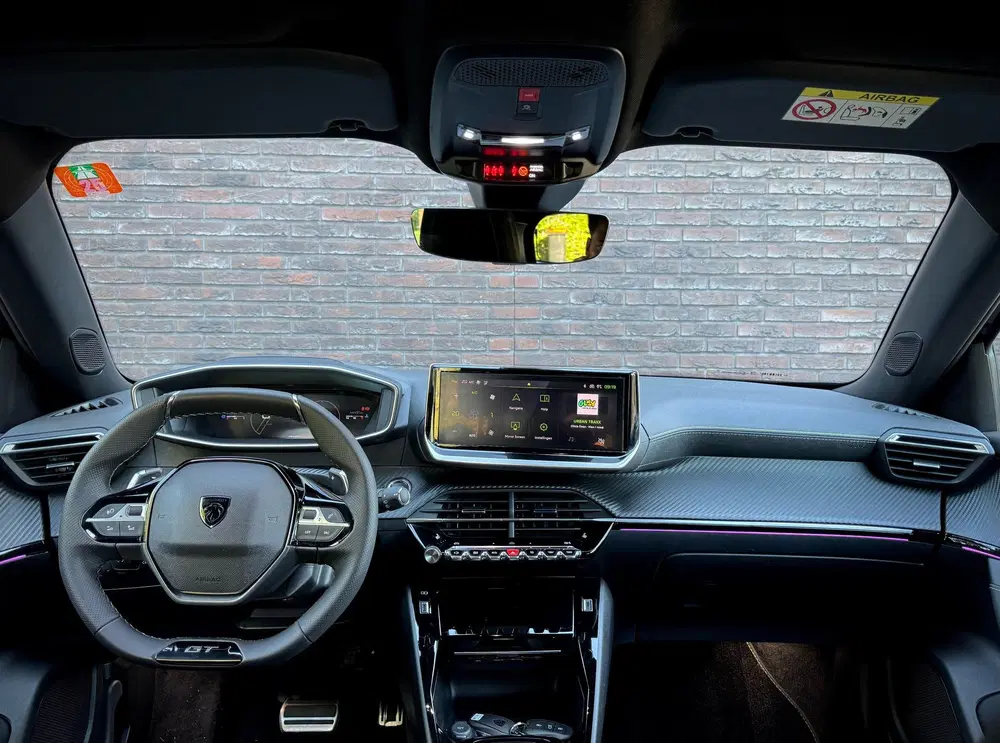 Peugeot 2008 PureTech 130 EAT8 GT uit 2024, foto 9
