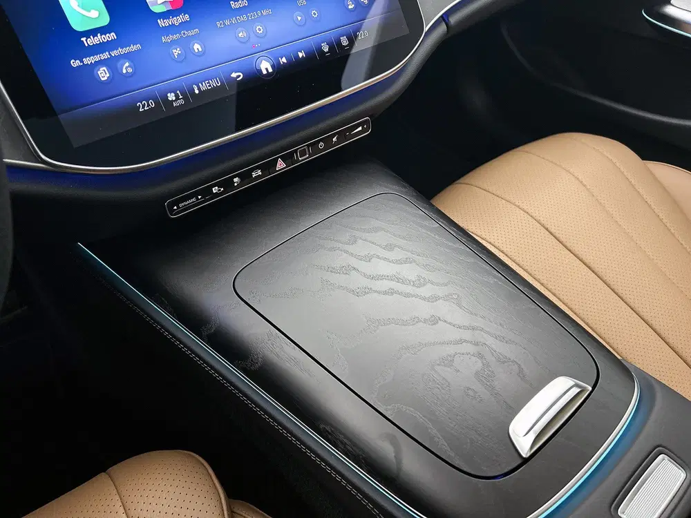Mercedes-Benz E-Klasse 300 e Business Solution AMG uit 2026, foto 11