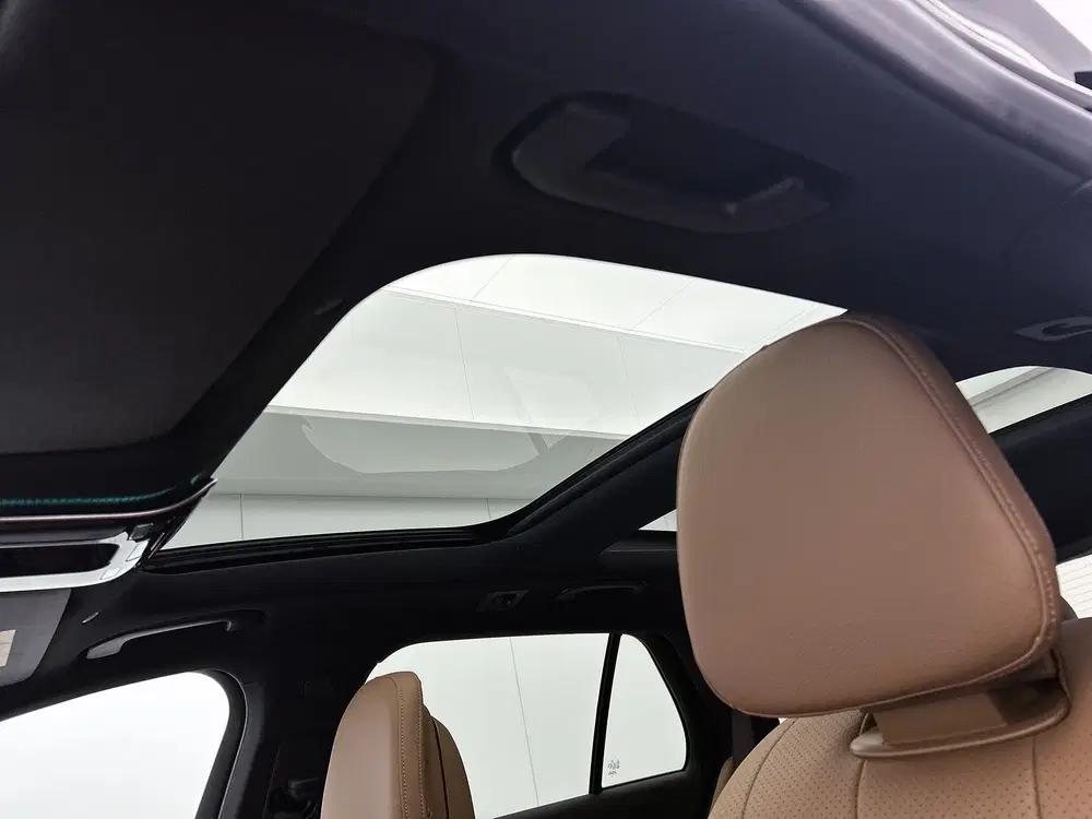 Mercedes-Benz E-Klasse 300 e Business Solution AMG uit 2026, foto 12