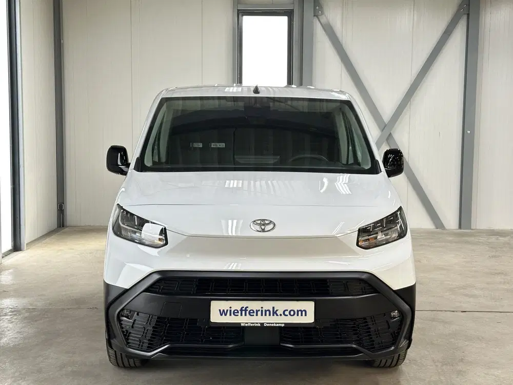 Toyota Proace City Challenger Long (L2) 50 kWh 136p uit 2026, foto 5
