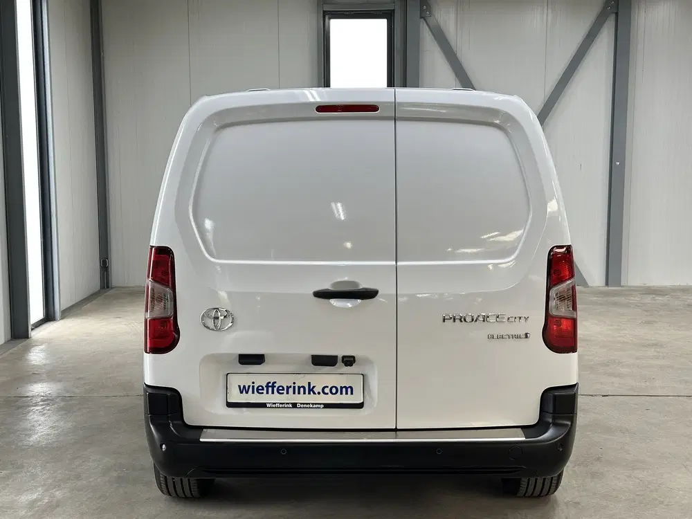 Toyota Proace City Challenger Long (L2) 50 kWh 136p uit 2026, foto 7