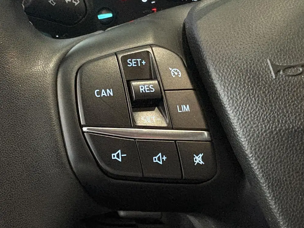 Ford Fiesta 1.0 EcoBoost Hybrid Titanium uit 2023, foto 12