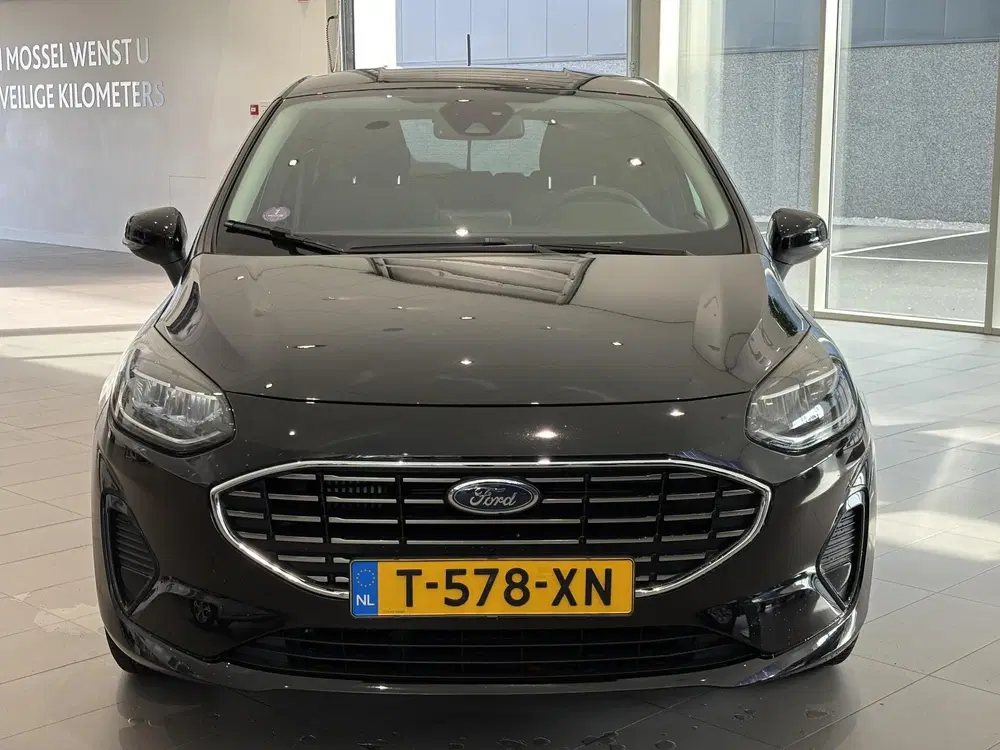 Ford Fiesta 1.0 EcoBoost Hybrid Titanium uit 2023, foto 2