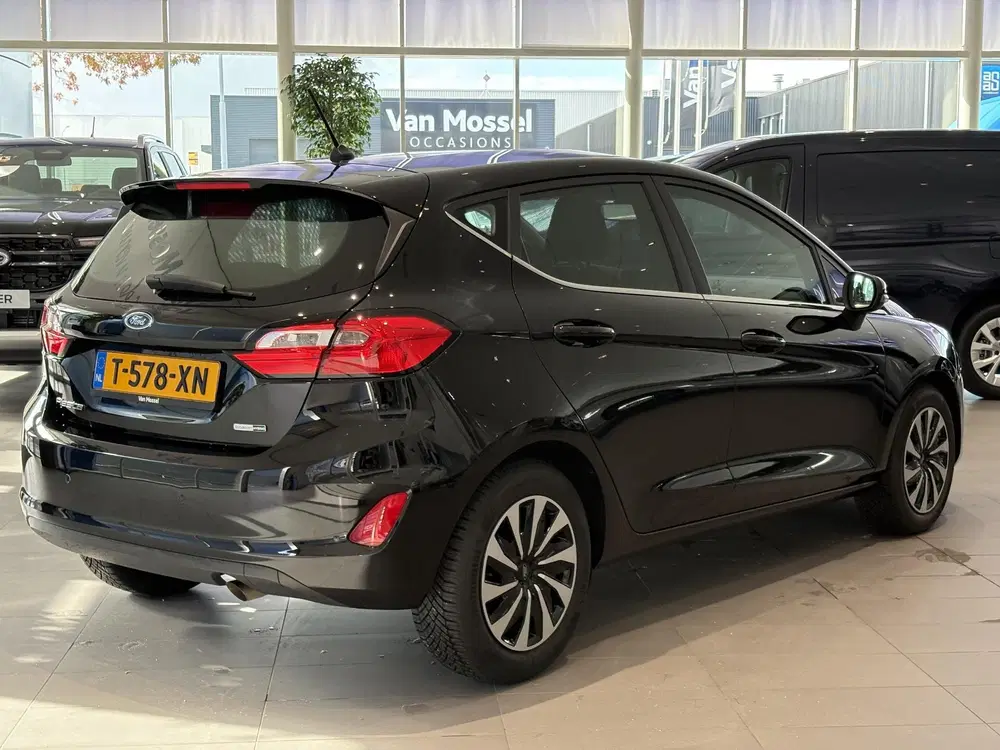 Ford Fiesta 1.0 EcoBoost Hybrid Titanium uit 2023, foto 4