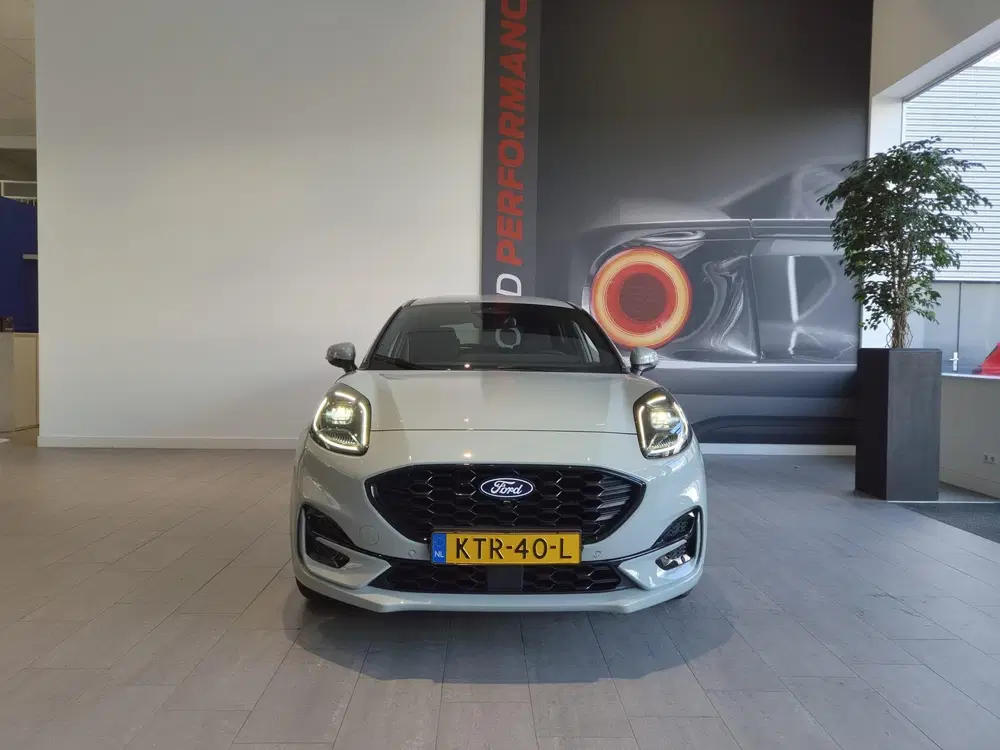 Ford Puma Hybrid ST-Line uit 2026, foto 2