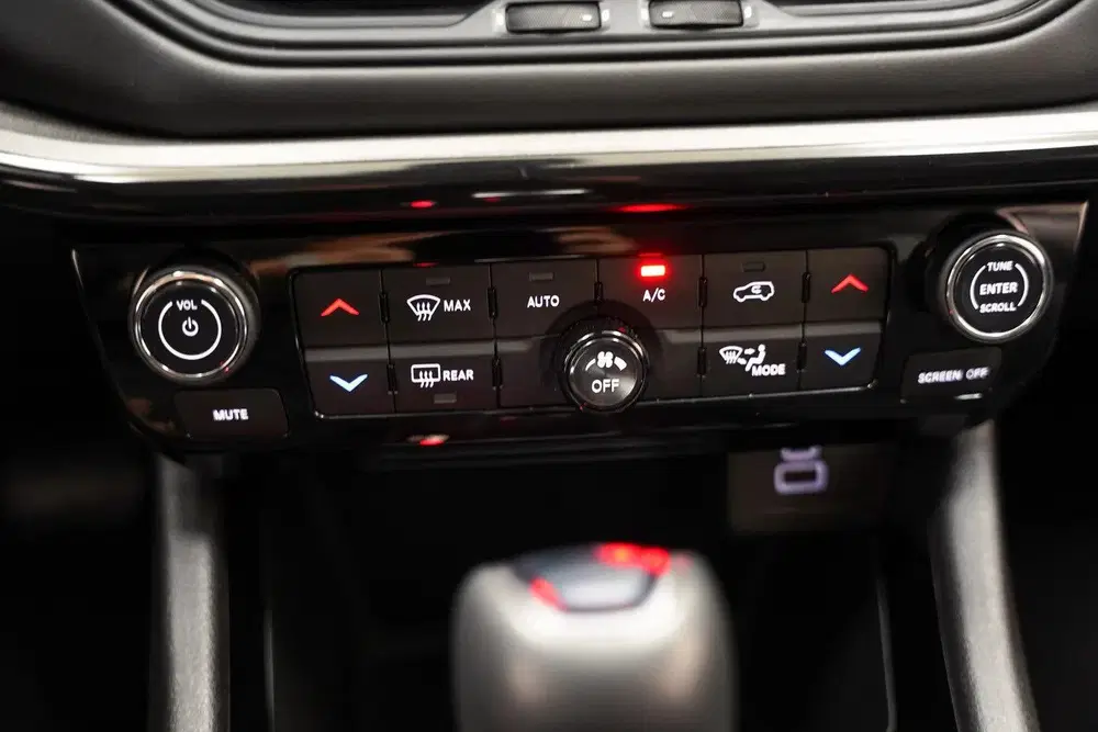 Jeep Compass 1.5 e-Hybrid Summit Aut. [ Adapt.cruise Ca uit 2025, foto 7