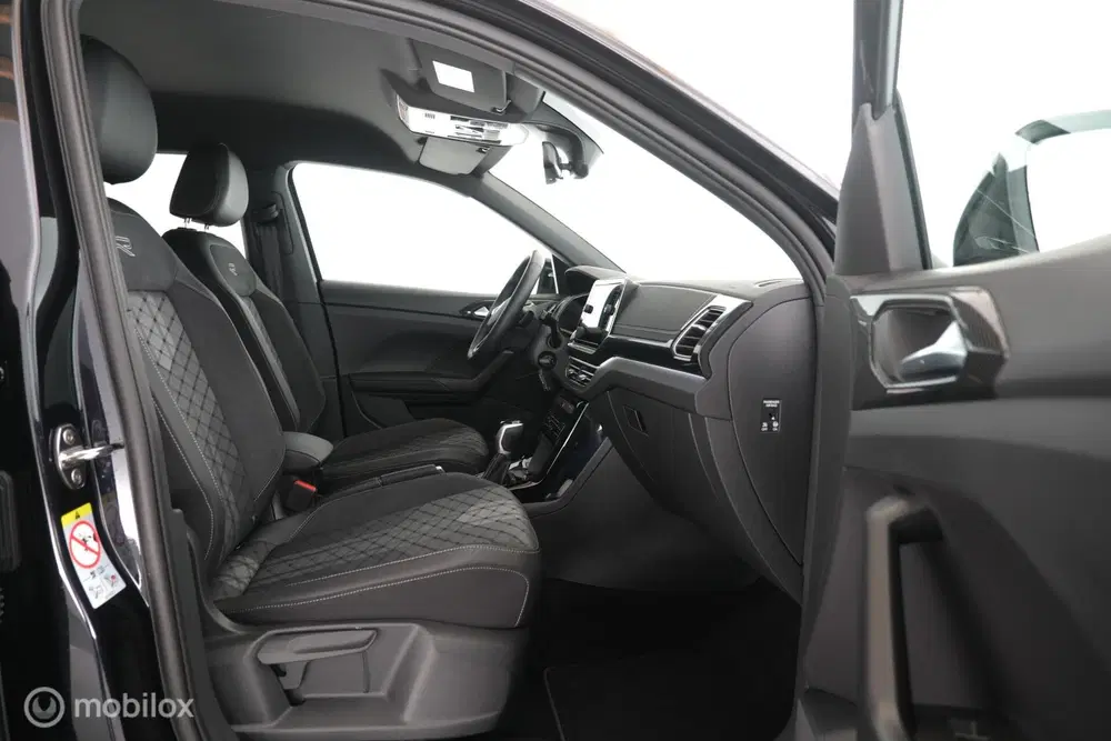 Volkswagen T-Cross 1.5 TSI R-Line Business trekhaak uit 2025, foto 9