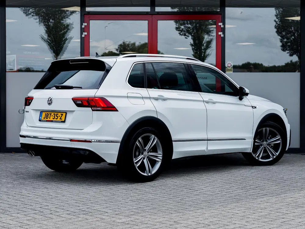 Volkswagen Tiguan 1.5 TSI Business R-Line uit 2019, foto 3