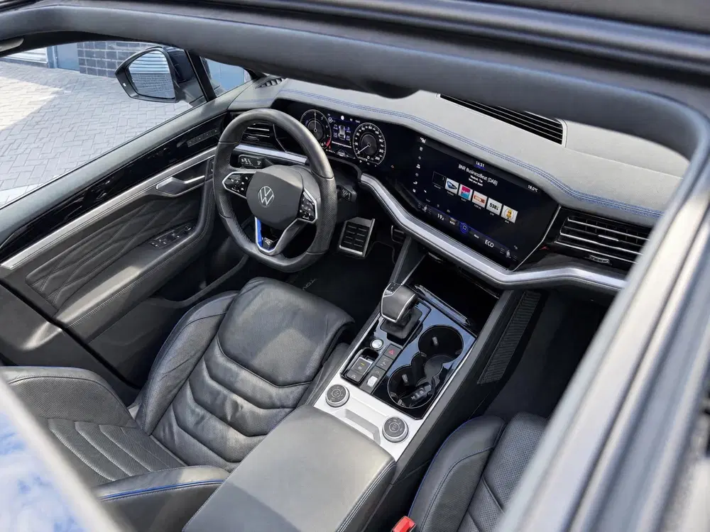 Volkswagen Touareg 3.0 TSI eHybrid 4 Motion R uit 2022, foto 12