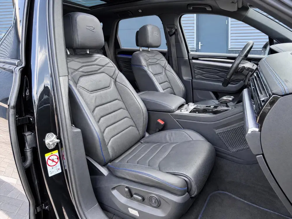 Volkswagen Touareg 3.0 TSI eHybrid 4 Motion R uit 2022, foto 6