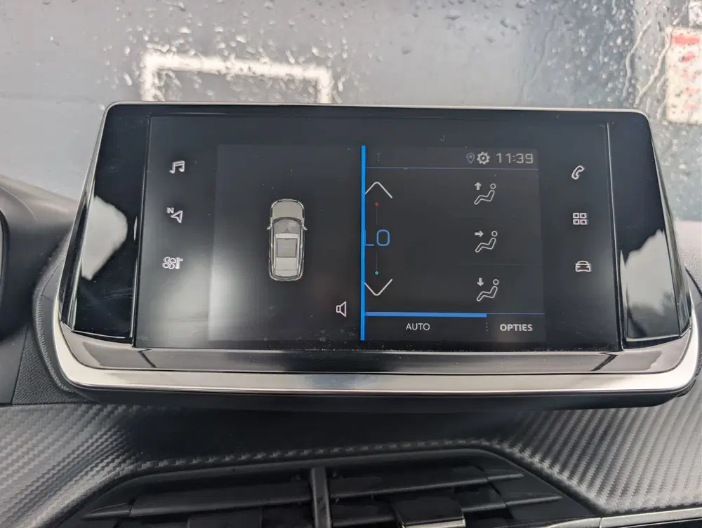 Peugeot 2008 1.2 PureTech Allure uit 2020, foto 10