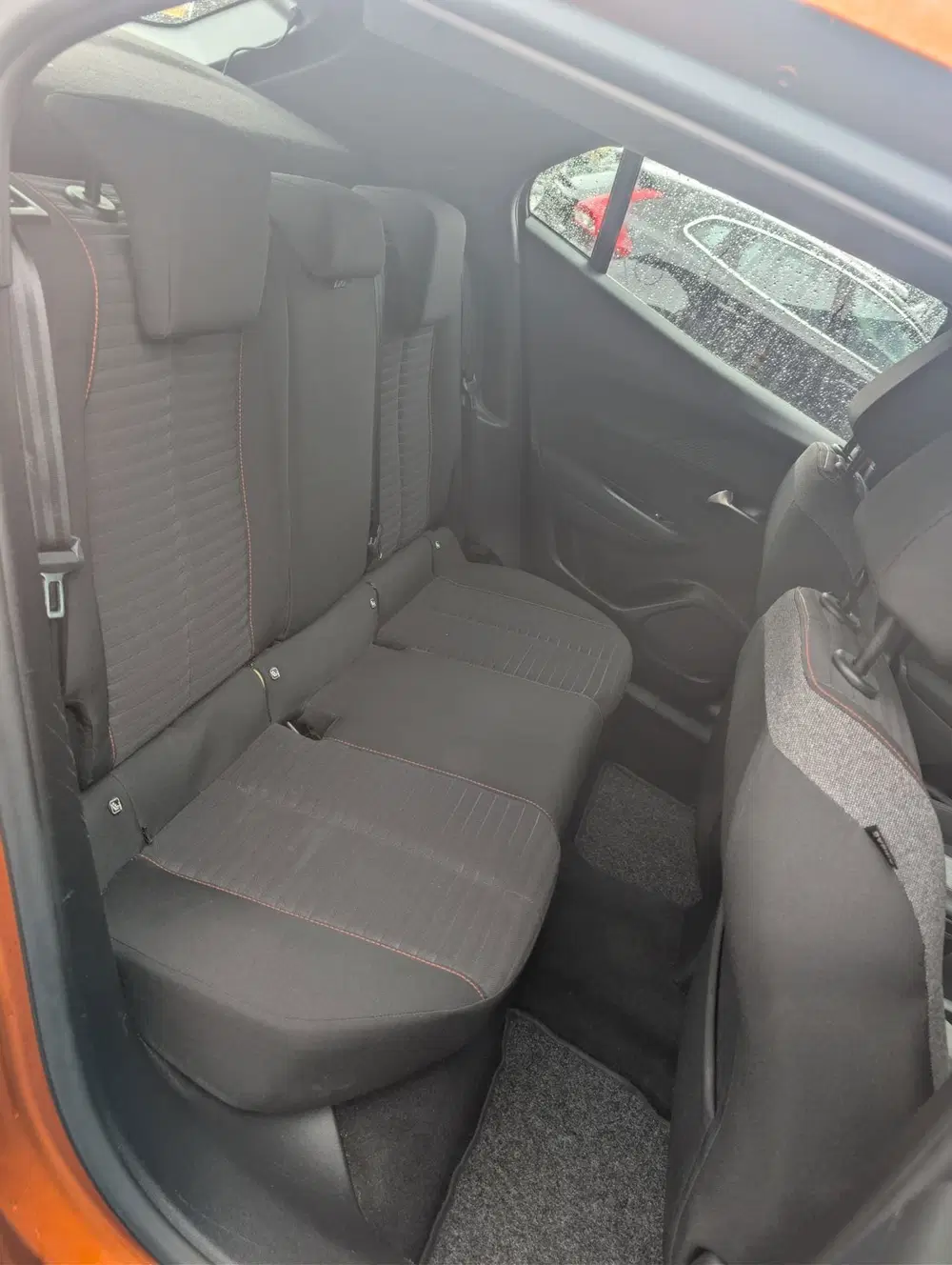 Peugeot 2008 1.2 PureTech Allure uit 2020, foto 12