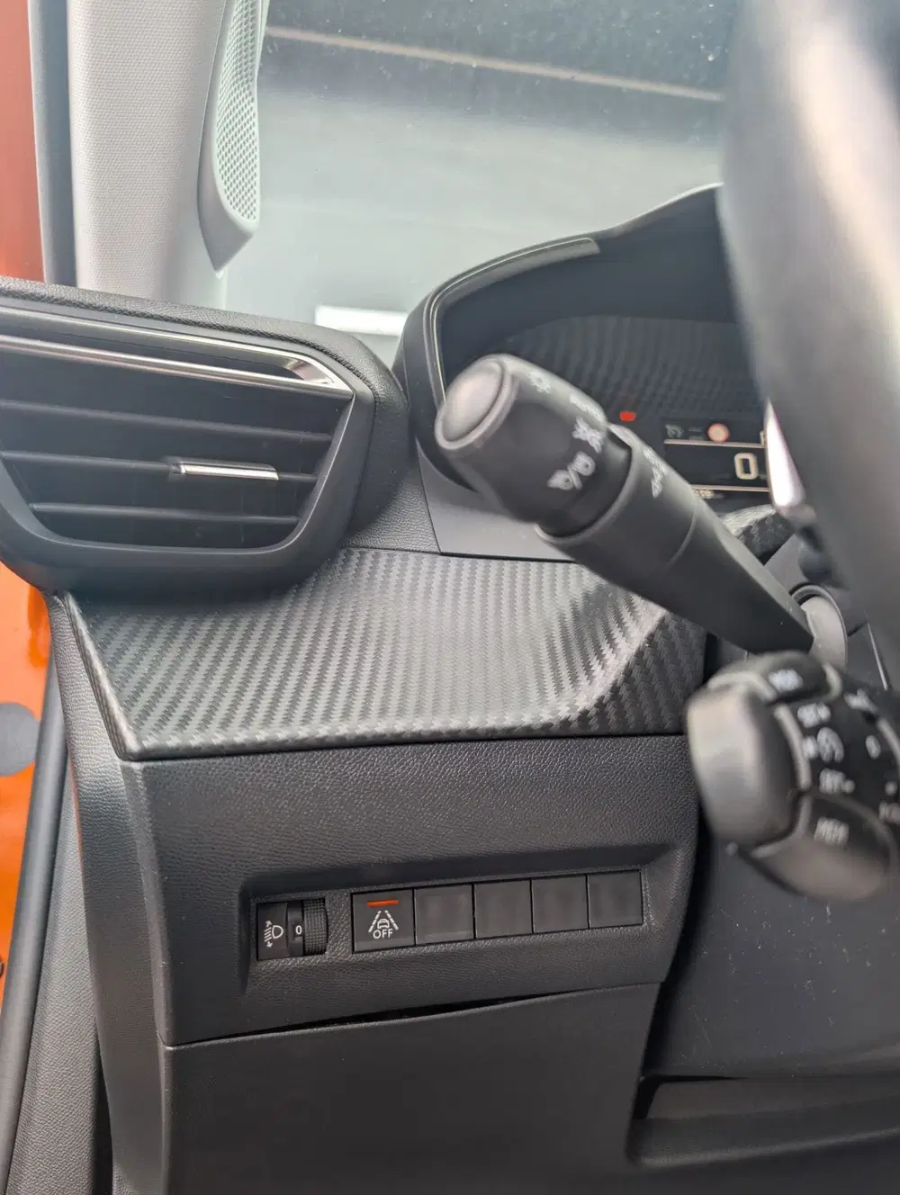 Peugeot 2008 1.2 PureTech Allure uit 2020, foto 7