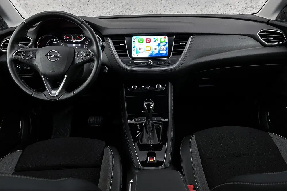 Opel Grandland 1.2 Turbo Business Executive uit 2020, foto 2