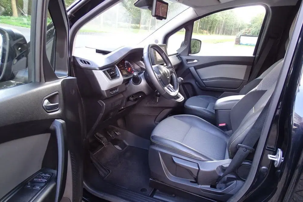 Renault Kangoo 1.5 Blue dCi Luxe uit 2023, foto 6