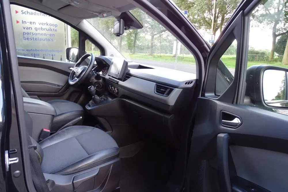 Renault Kangoo 1.5 Blue dCi Luxe uit 2023, foto 8