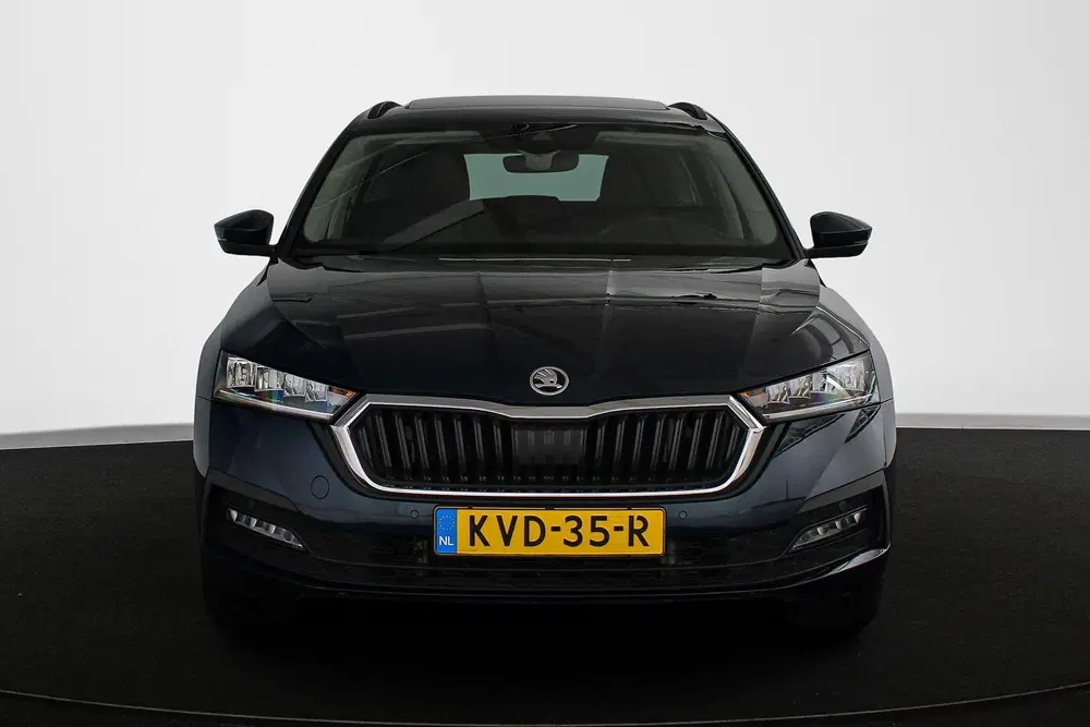 Skoda Octavia 1.4 TSI iV PHEV Business Edition Pano St uit 2022, foto 15