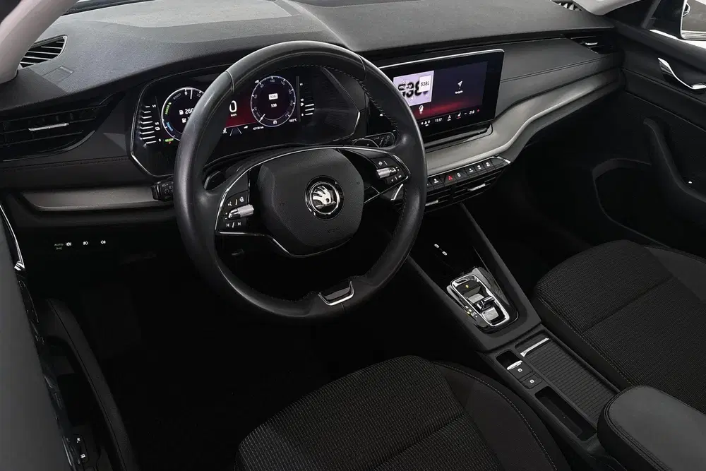 Skoda Octavia 1.4 TSI iV PHEV Business Edition Pano St uit 2022, foto 5