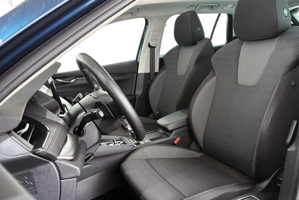 Skoda Octavia 1.4 TSI iV PHEV Business Edition Pano St uit 2022, foto 6