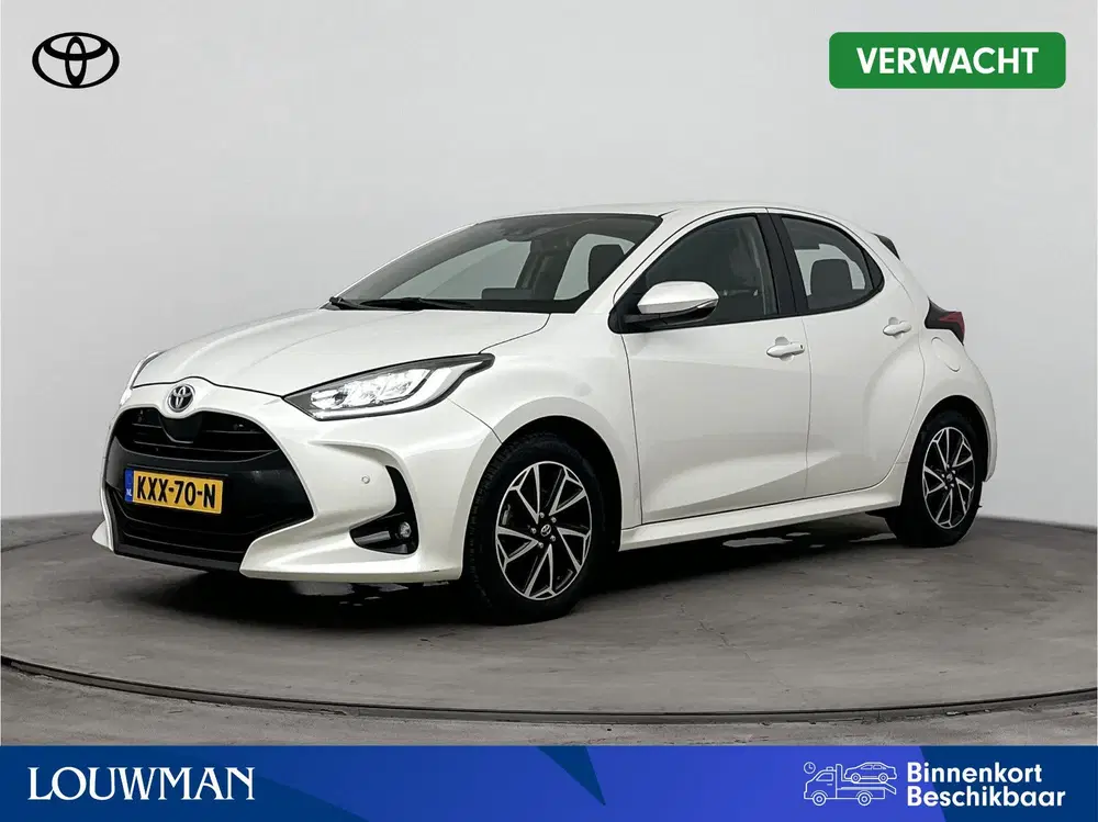 Toyota Yaris 1.5 Hybrid 115 First Edition uit 2022