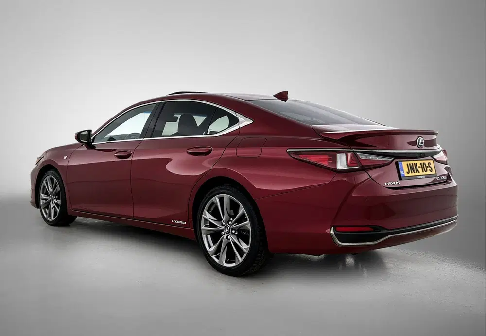 Lexus ES 300h F Sport Line uit 2020, foto 15