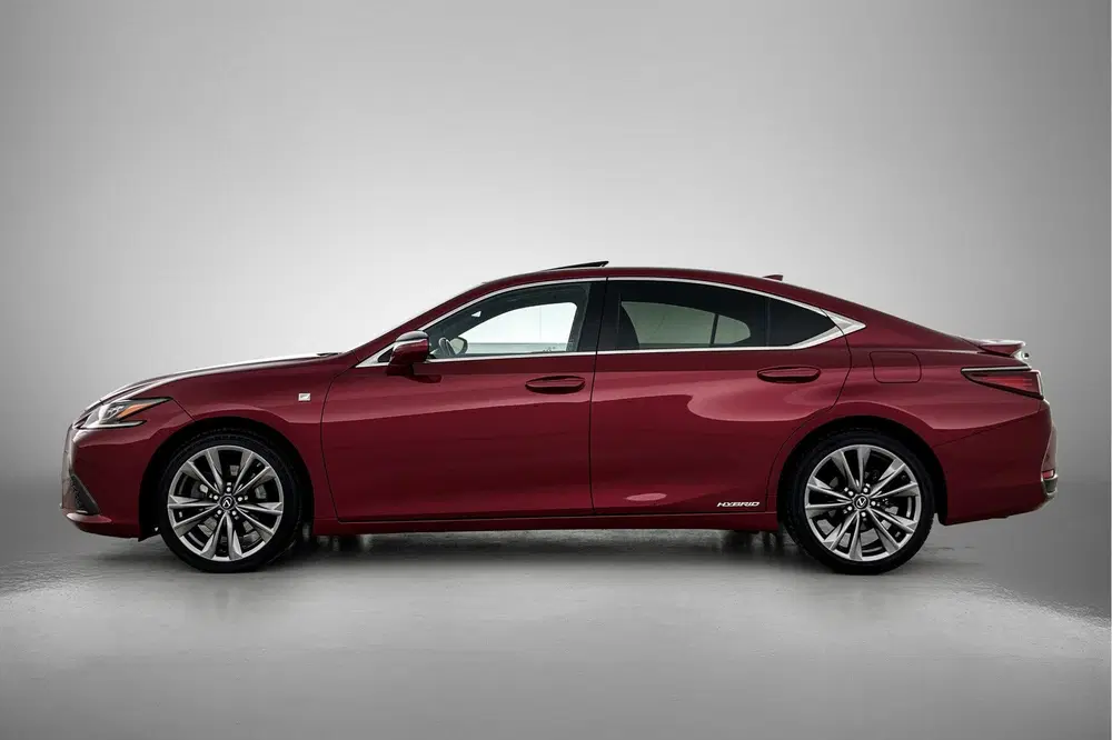 Lexus ES 300h F Sport Line uit 2020, foto 3