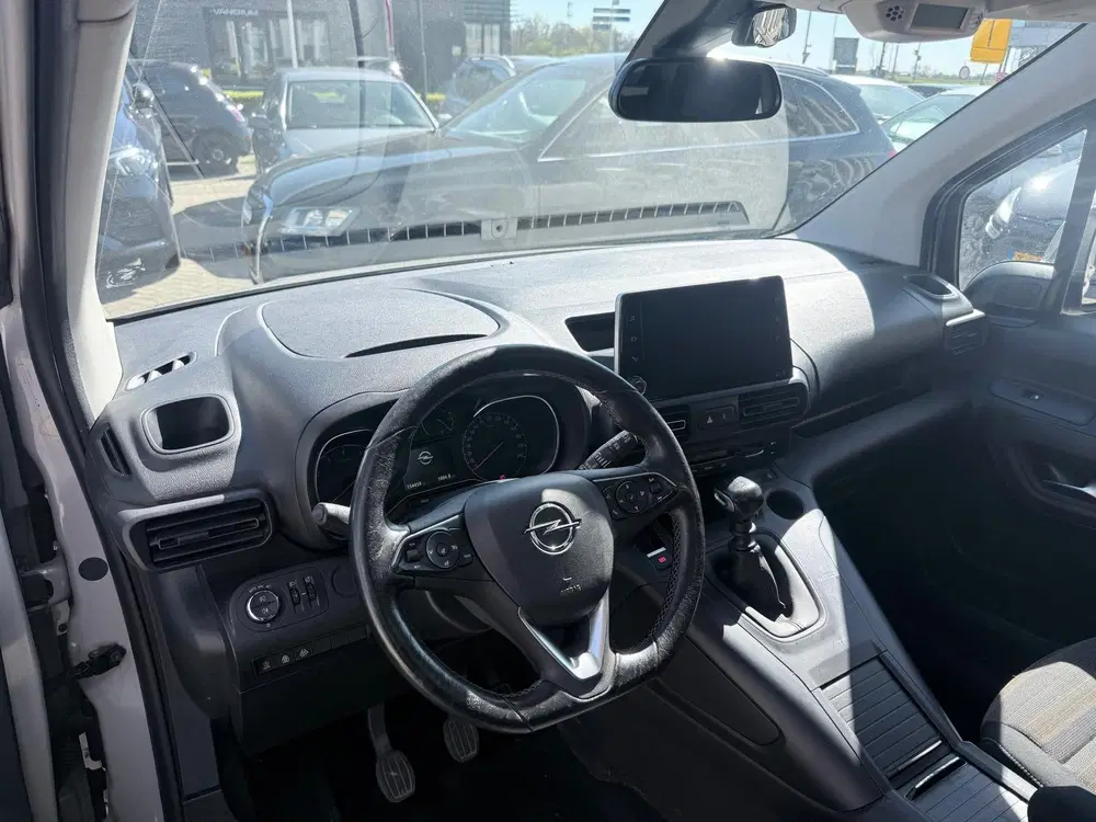 Opel Combo 1.2 Turbo Edition PANO LED CARPLAY CAMERA uit 2019, foto 12