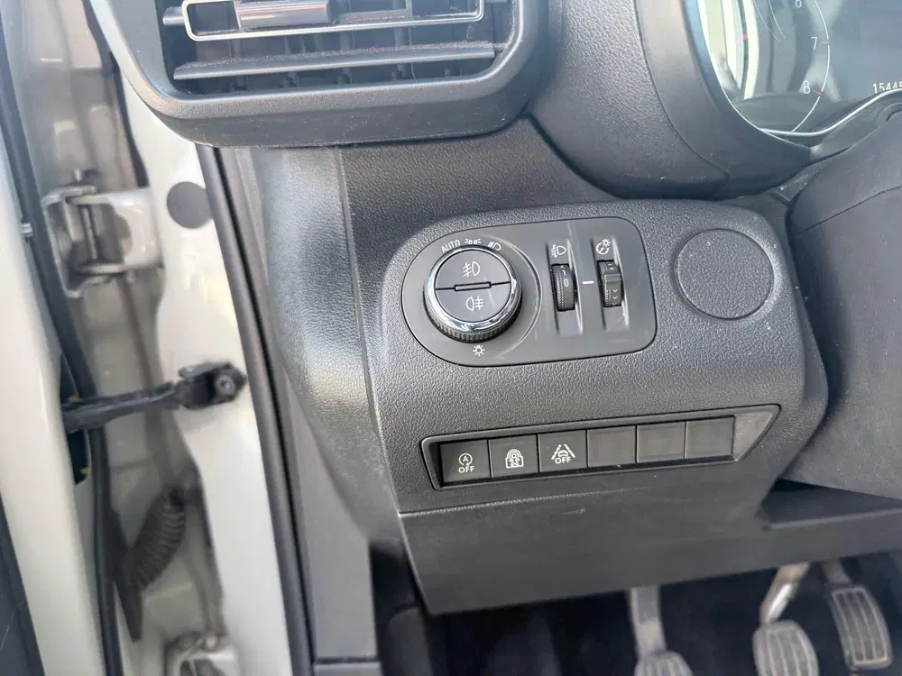 Opel Combo 1.2 Turbo Edition PANO LED CARPLAY CAMERA uit 2019, foto 15