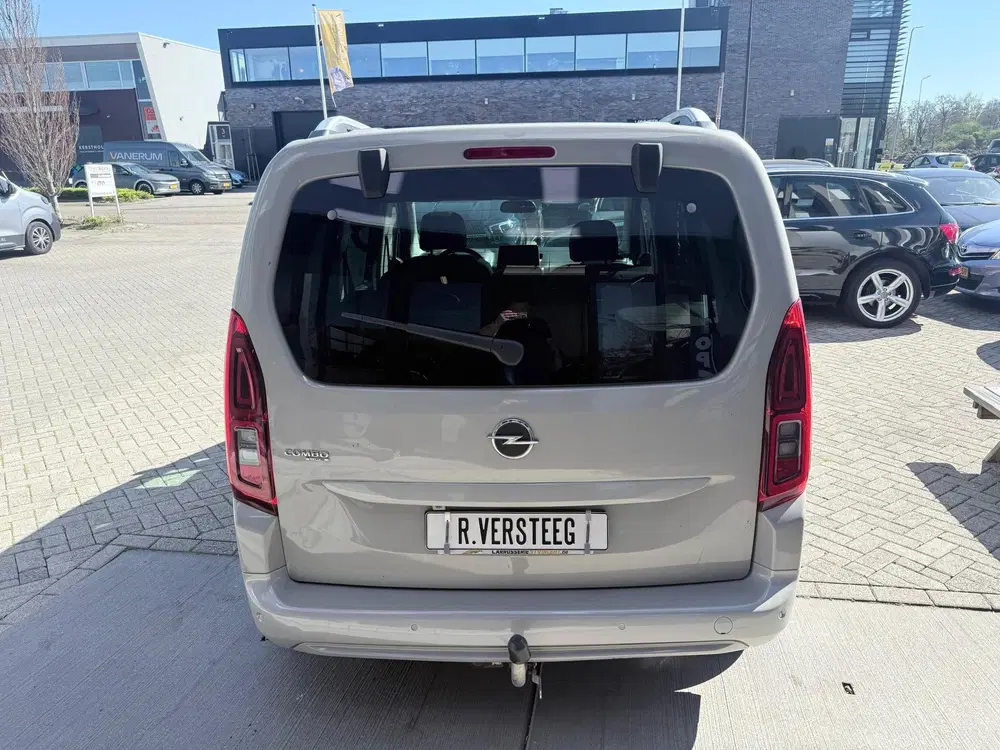 Opel Combo 1.2 Turbo Edition PANO LED CARPLAY CAMERA uit 2019, foto 8
