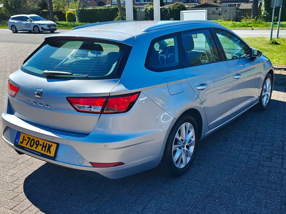 SEAT Leon 1.0 EcoTSI Style Business Intense uit 2019, foto 5