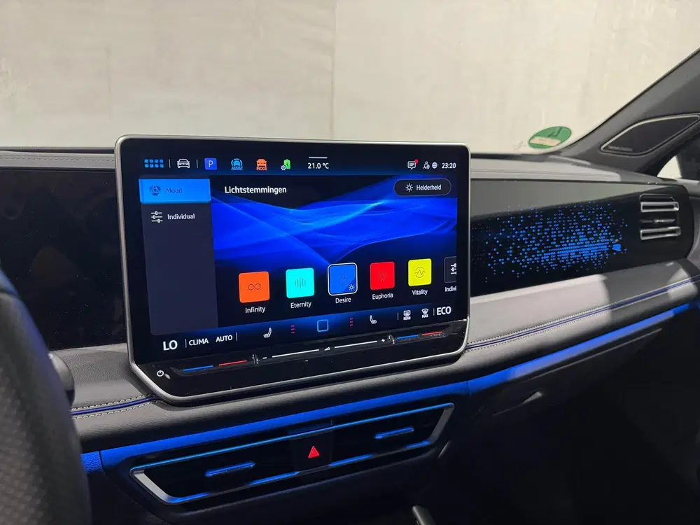 Volkswagen Tiguan 1.5 eHybrid R-Line Edition uit 2024, foto 10