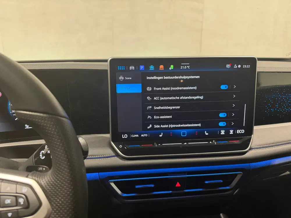 Volkswagen Tiguan 1.5 eHybrid R-Line Edition uit 2024, foto 11